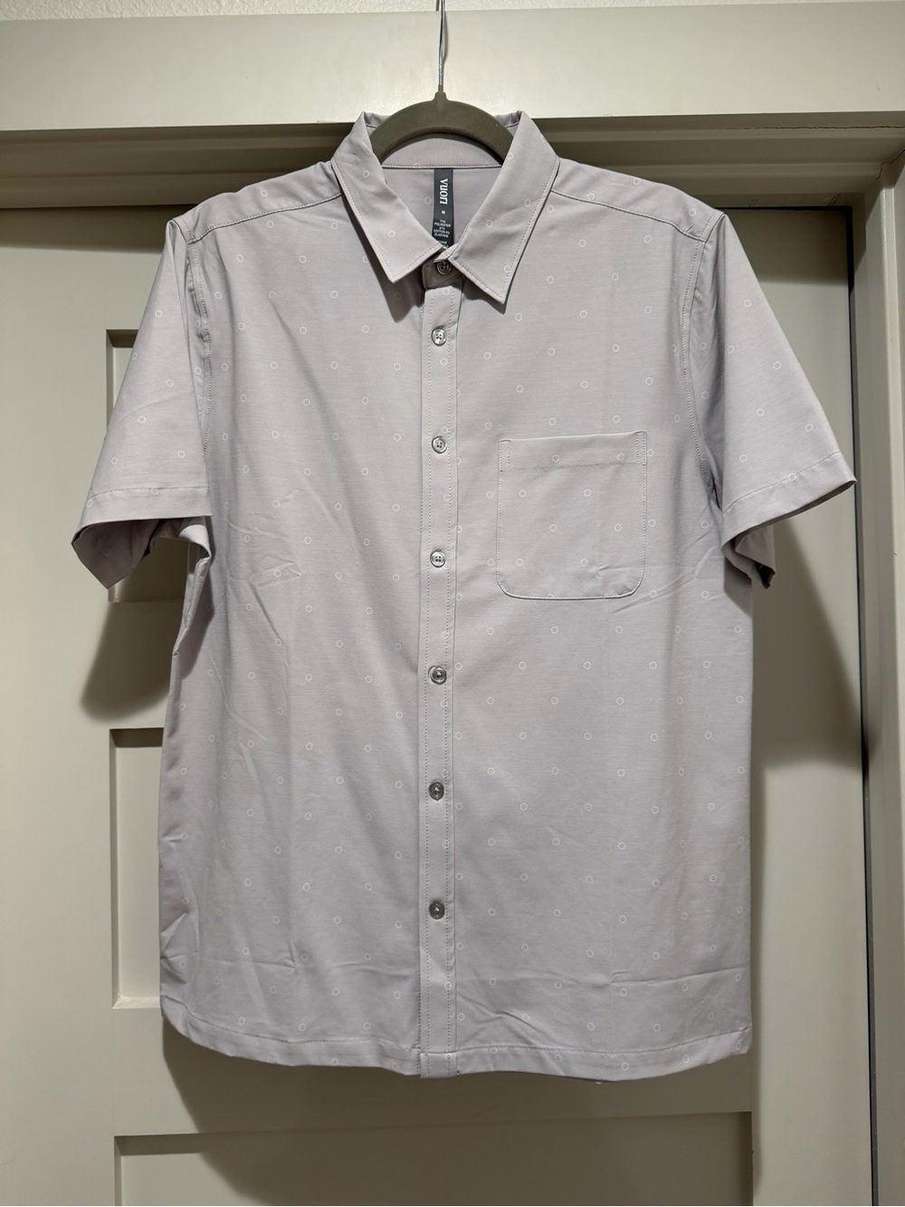 Vuori Men’s Short Sleeve Button Down Shirt Medium Gray Circle Print